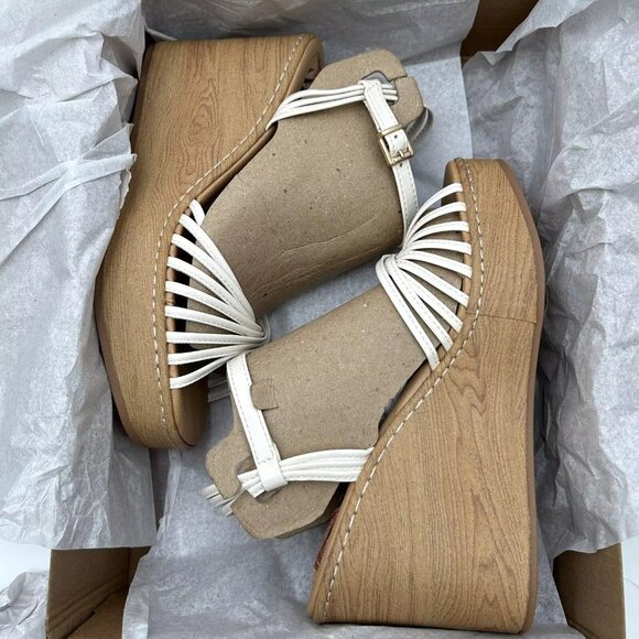 BOC Catalina Women's Platform Wedge Sandal Size 8 White/Tan Glossy Straps Twist - Picture 11 of 14